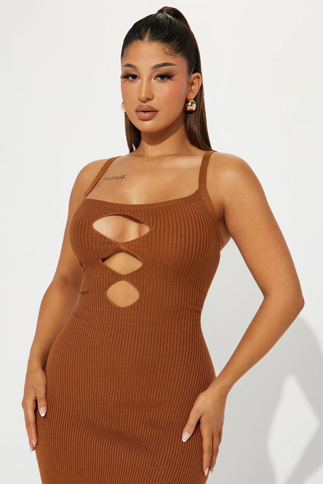 Adelyn Sweater Maxi Dress - Brown