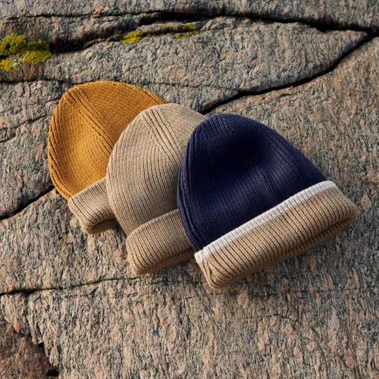 Ezra Beanie | Golden Caramel Oat Mix