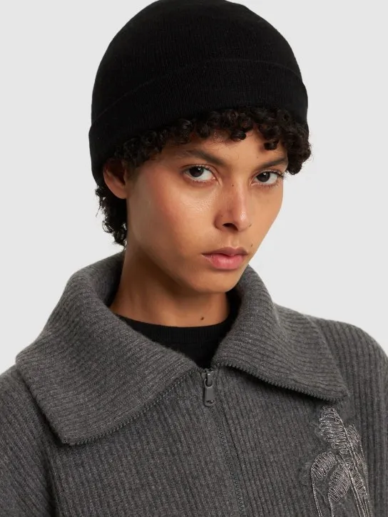 Max Mara   Helmut cashmere beanie 