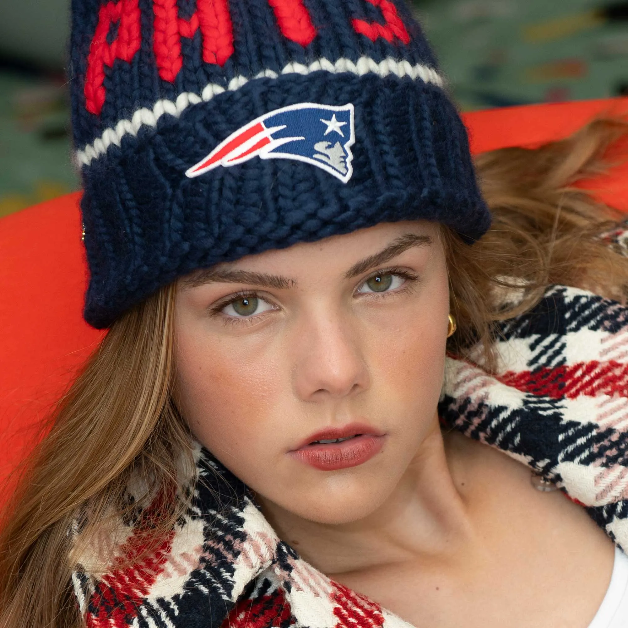 NEW ENGLAND PATRIOTS LELE SADOUGHI X NFL NAVY BEANIE